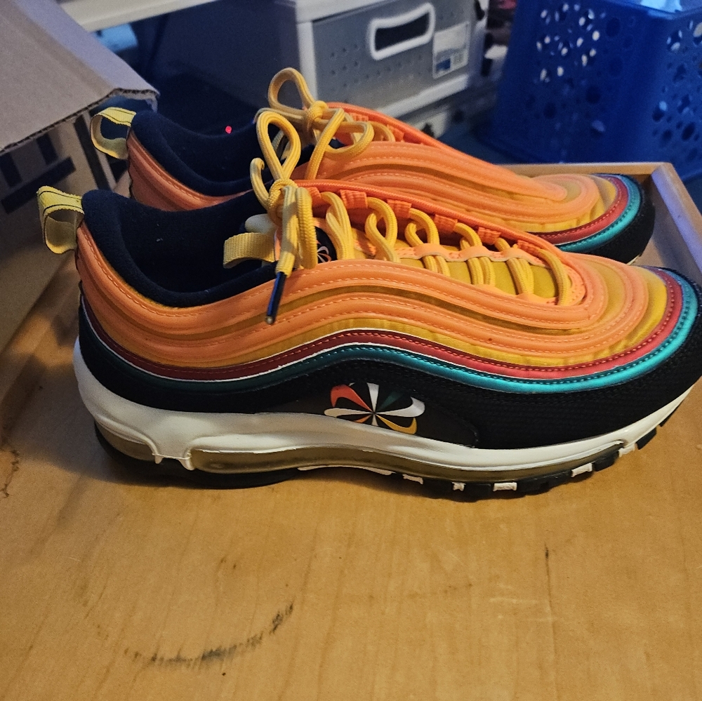 Nike men's size 8